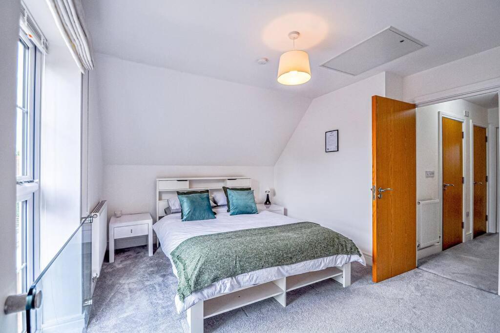 Entire House Sleeps 8 Near The River Thames Maidenhead Luaran gambar