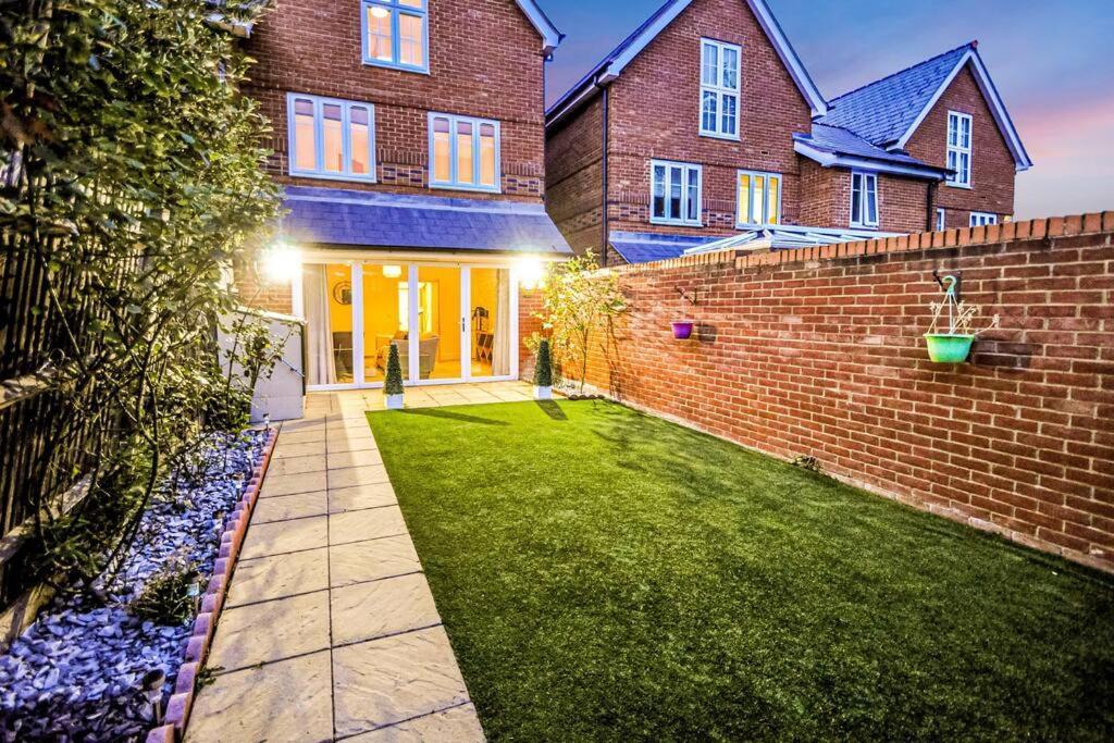 Entire House Sleeps 8 Near The River Thames Maidenhead Luaran gambar