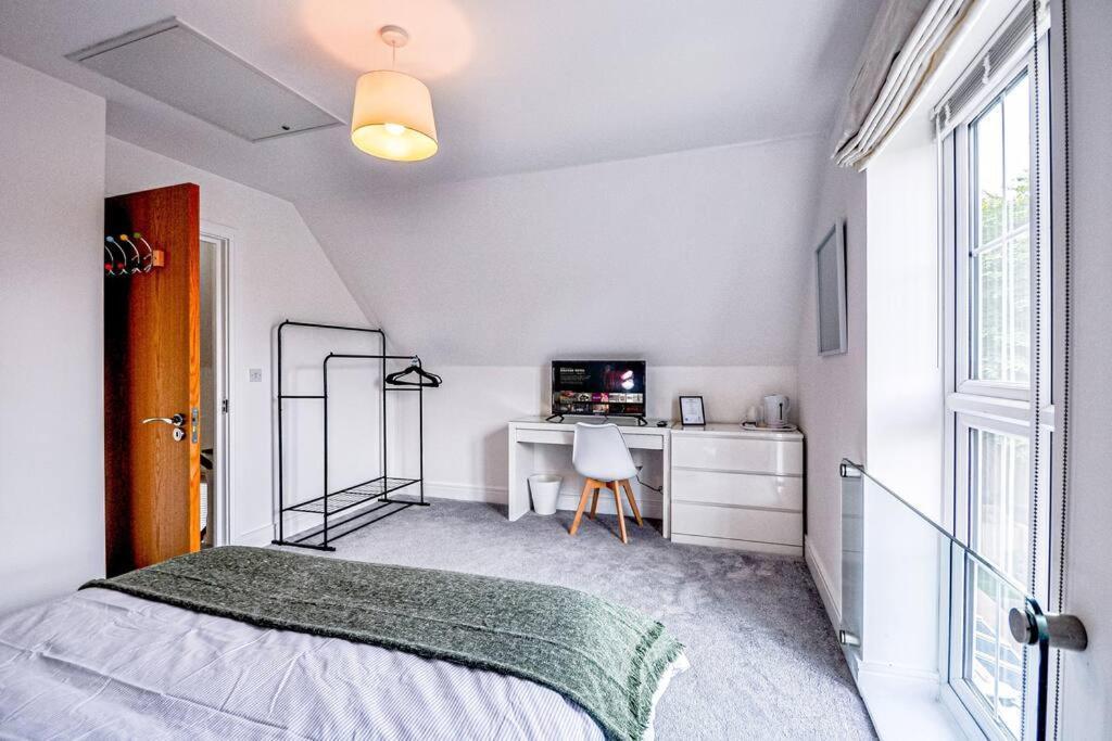 Entire House Sleeps 8 Near The River Thames Maidenhead Luaran gambar